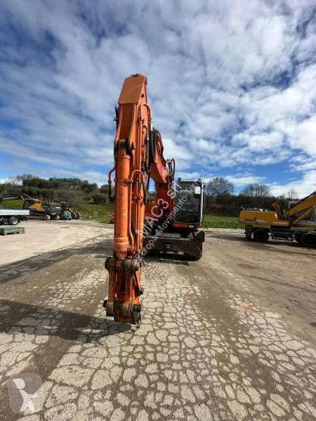 Escavatore Hitachi