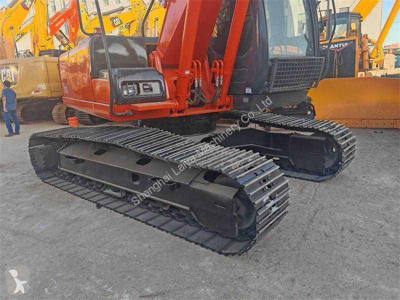 Escavadora Hitachi ZX200