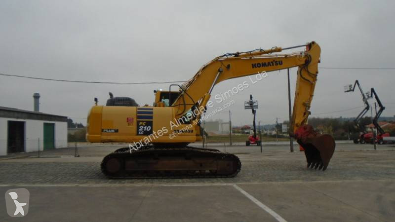 Escavadora Komatsu 210 LC 10