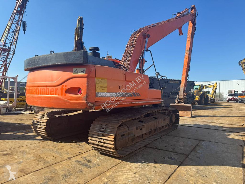 Escavadora Doosan long reach 19m