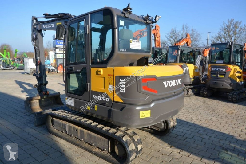 Escavadora Volvo EC 60 E