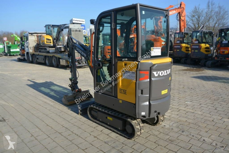 Escavadora Volvo EC 15 E