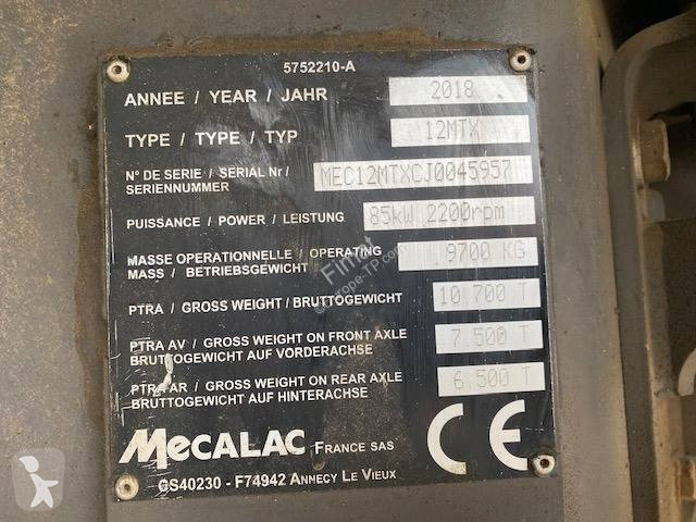 Escavadora Mecalac