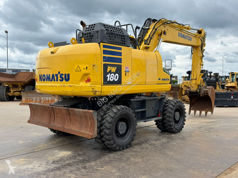 Graafmachine Komatsu -11