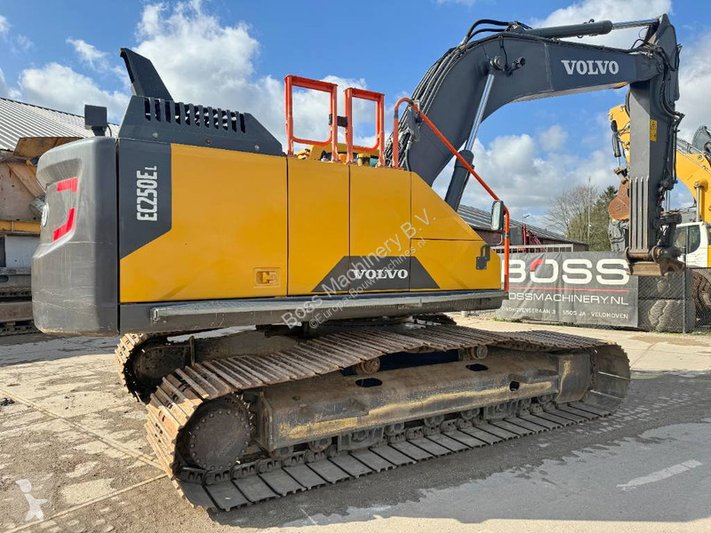 Graafmachine Volvo EC250EL - Hamer Lines /...