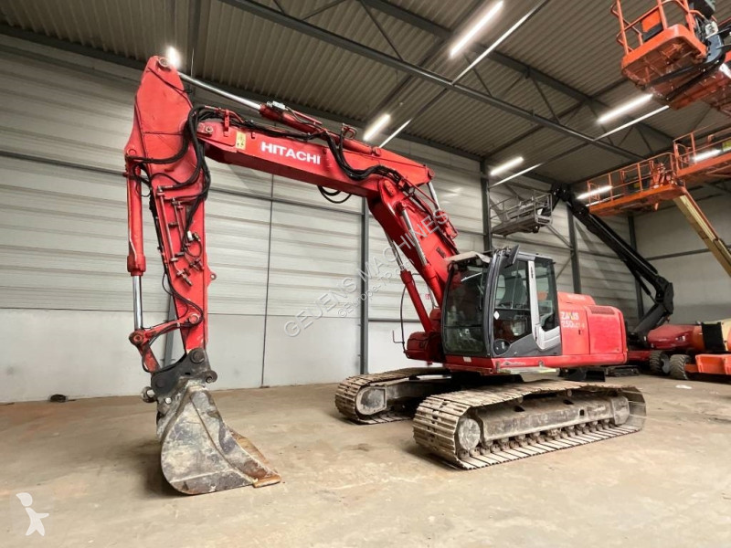 Excavator Hitachi LC-3