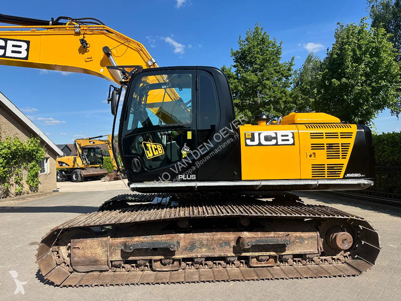 Excavator JCB