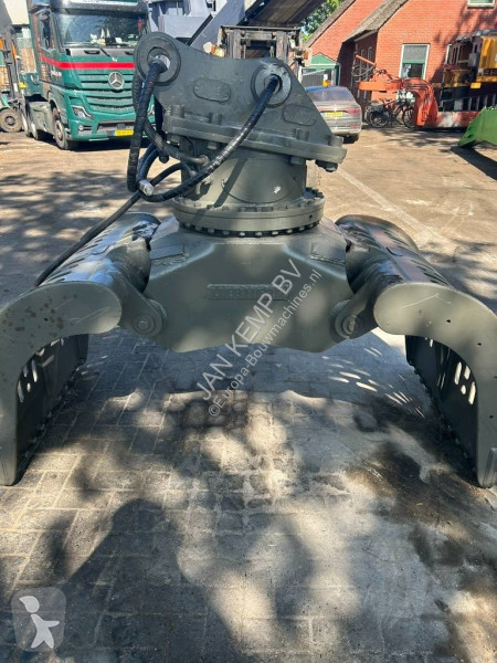Escavadora Liebherr Sorting grab SG025-1  LH24