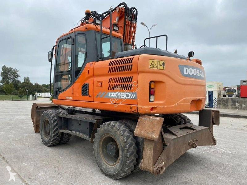 جرافة Doosan