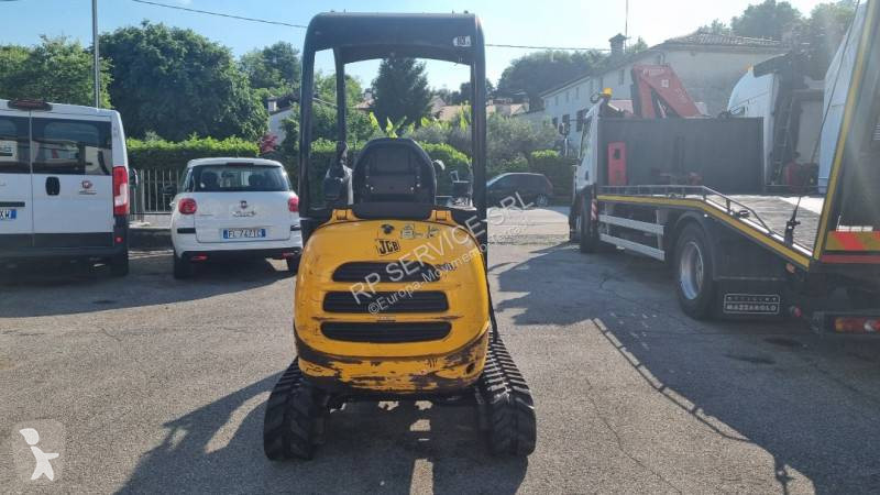 Escavatore JCB