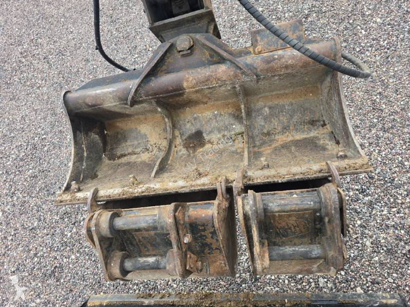 Graafmachine JCB 8026 CTS