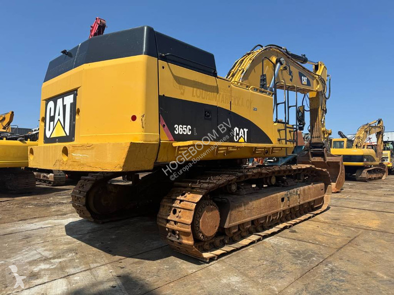 Escavatore Caterpillar L