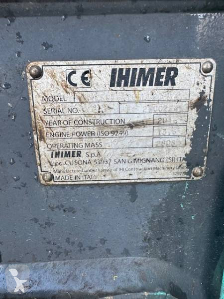Escavadora IHI 27V