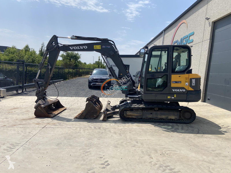 Lopatový nakládač Volvo EC60E