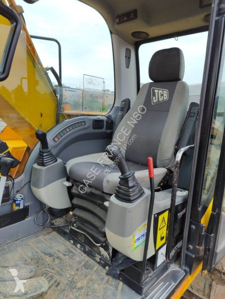 Pelle JCB