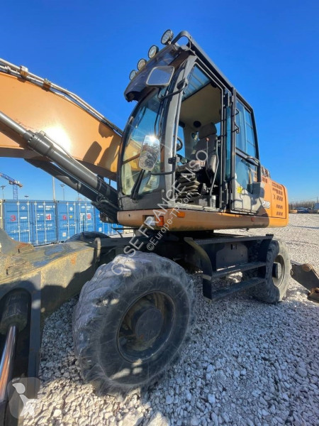 Excavadora Case WX218