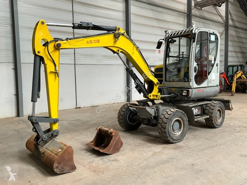 Escavadora Neuson 6503 WD