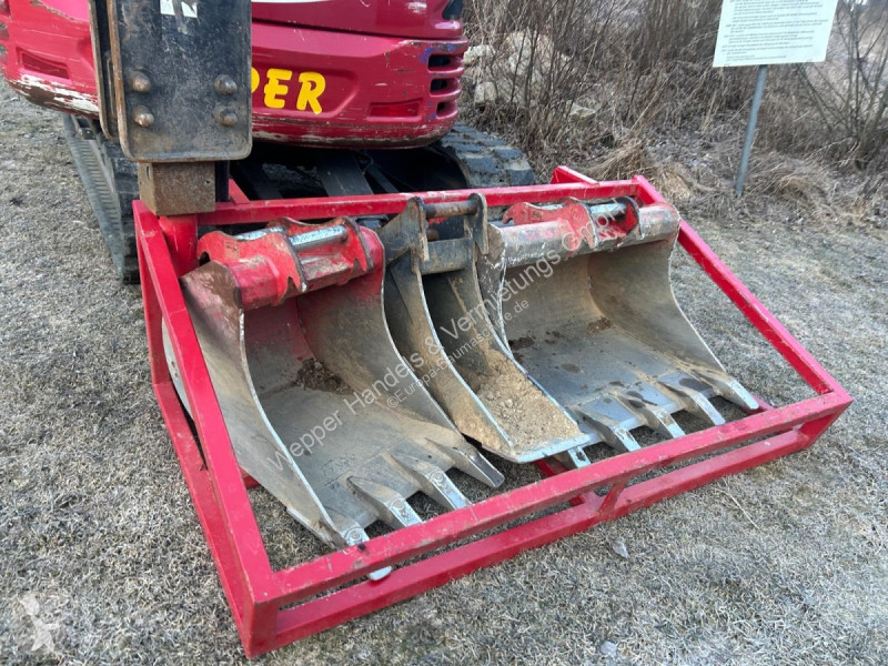 Escavadora Takeuchi