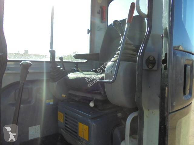Escavatore New Holland