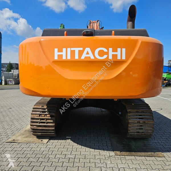 Excavadora Hitachi -5 with scrap shear Labounty...