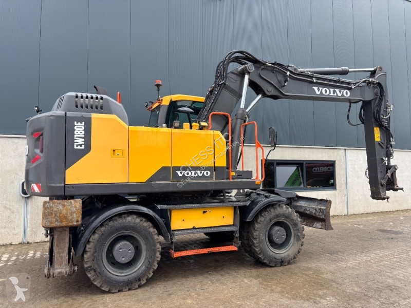 Escavatore Volvo 180 E -  E