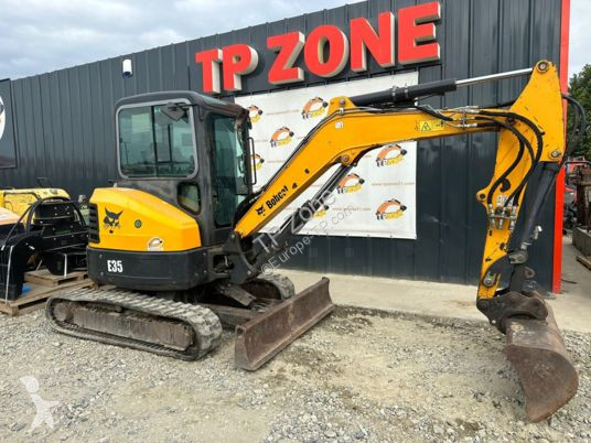 Lopatový nakládač Bobcat e35 cabine à 23500 € ht