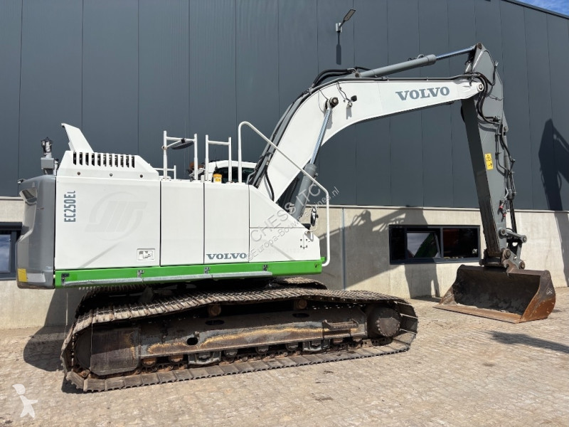 Lopatový nakládač Volvo 250 E - 250 EL