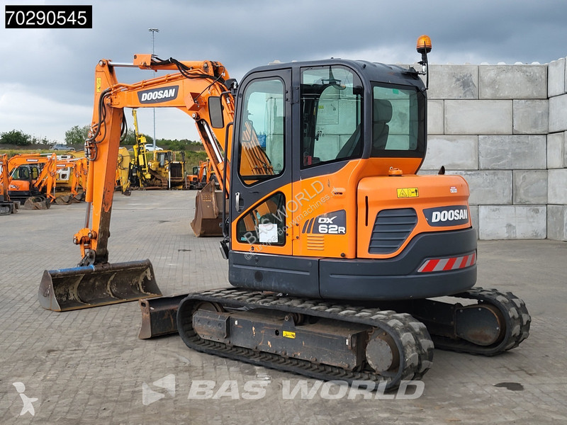Graafmachine Doosan DX62 R-3 3 BUCKETS - A/C