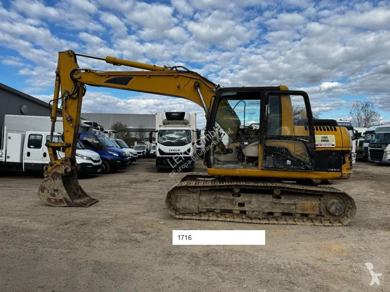 Escavatore Caterpillar C Mit Zwei Löffeln