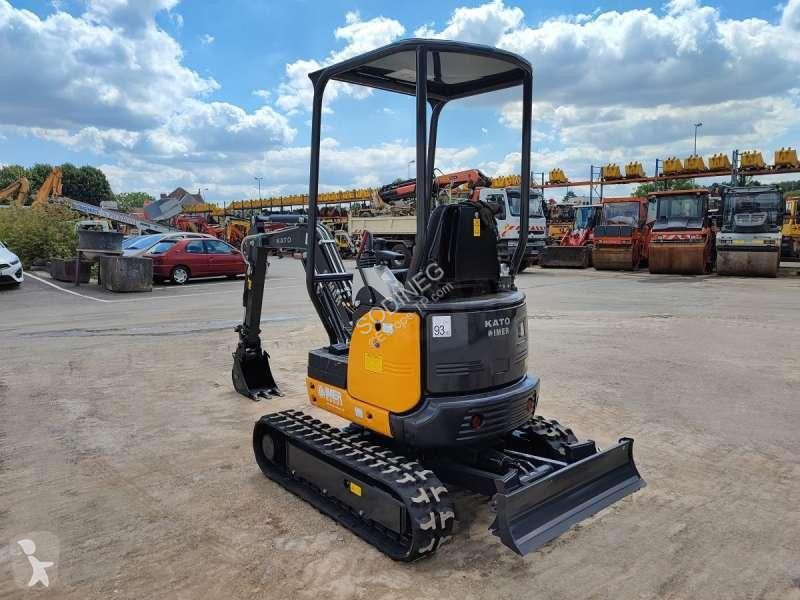 Escavadora Kato  VXE HD 17