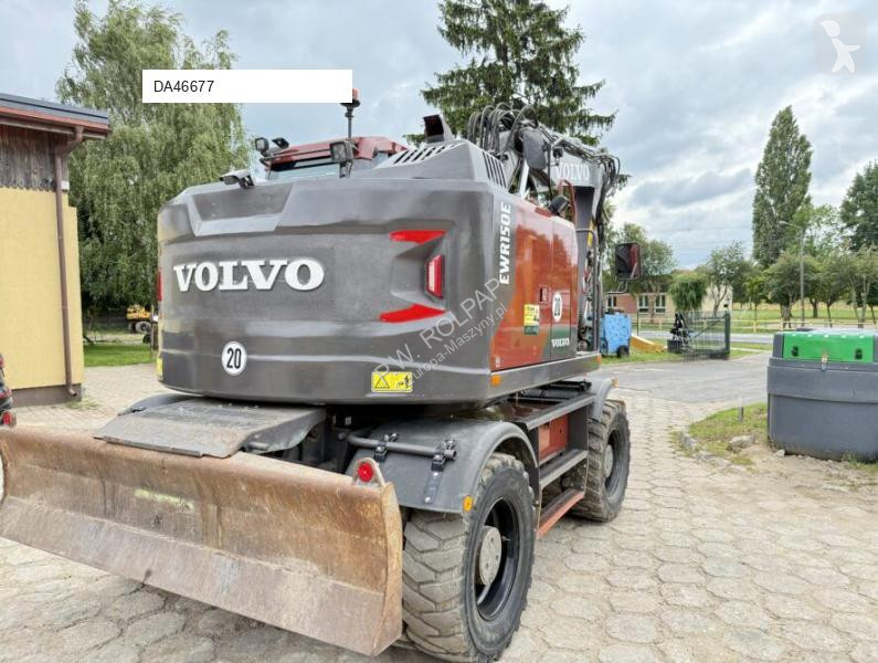 Lopatový nakládač Volvo EWR150E