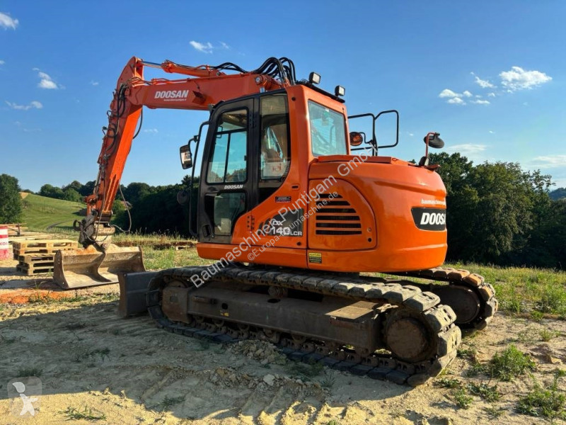 جرافة Doosan LCR-3