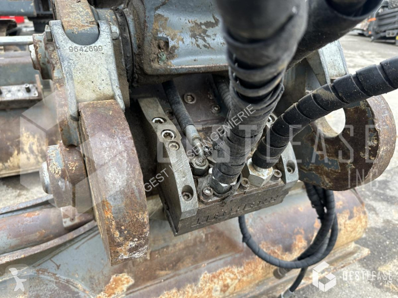 Escavadora Liebherr  R926 COMPACT