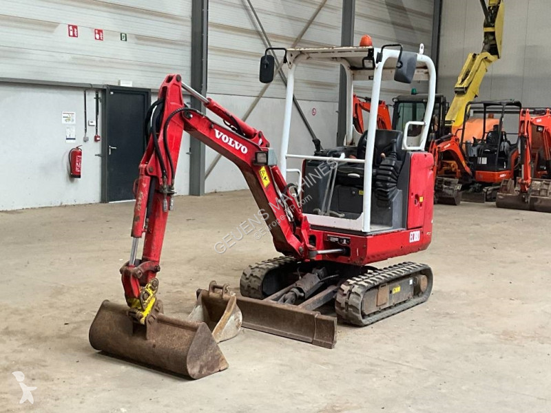 Escavadora Volvo EC 18 D