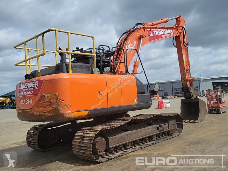 جرافة Hitachi -6