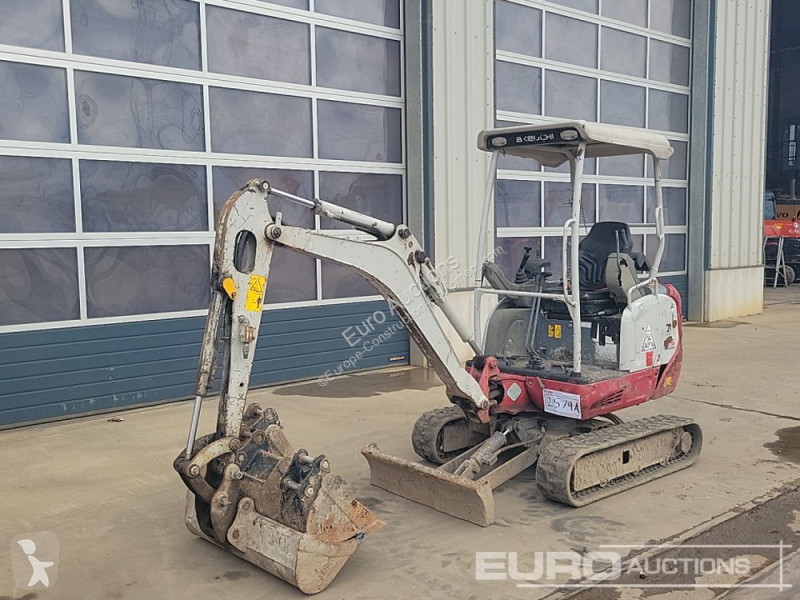 جرافة Takeuchi TB216