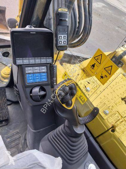 Escavatore Komatsu PW138MR-11