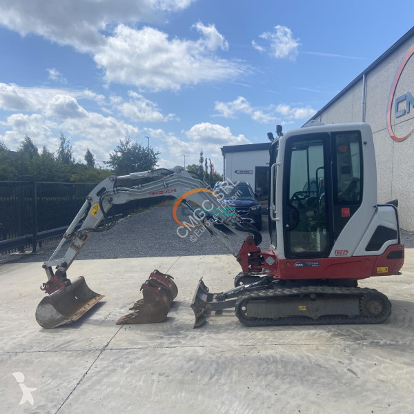 Skovl Takeuchi TB225