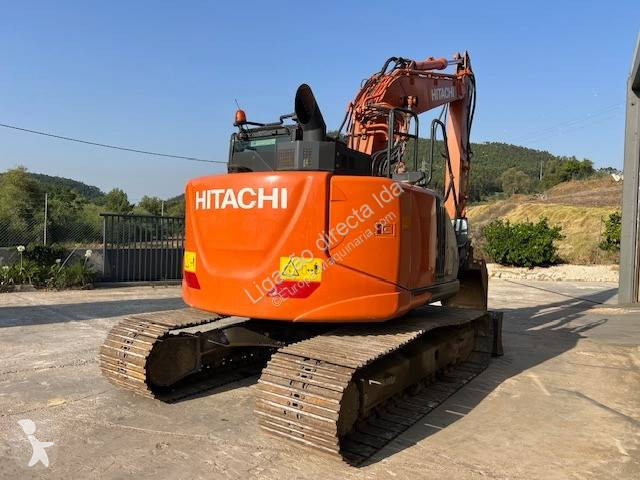 Escavadora Hitachi ZX135-6