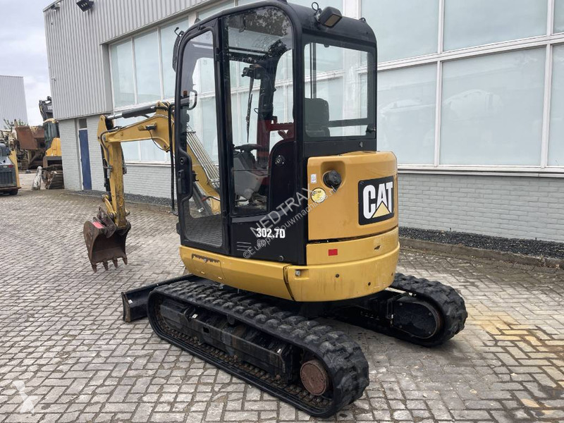 Escavatore Caterpillar 3027 CR  2020  CE