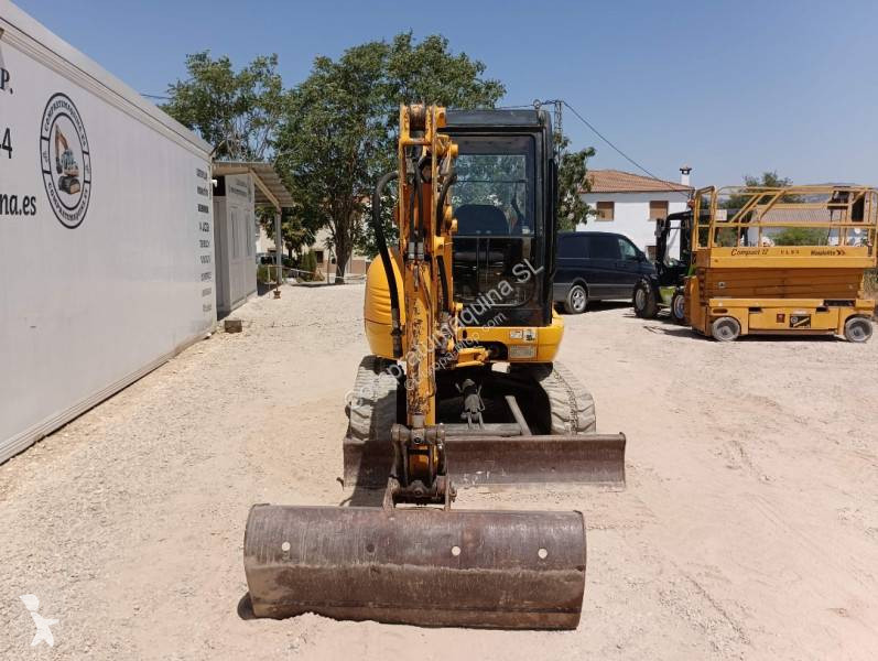 Escavadora JCB 8027