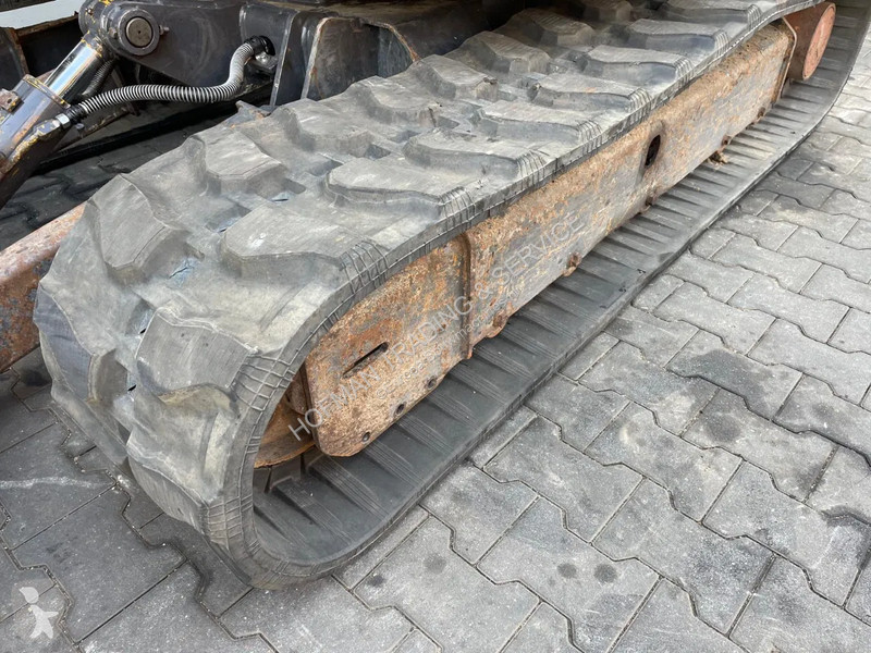 Excavator New Holland 2