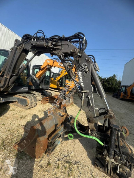 Excavator Mecalac