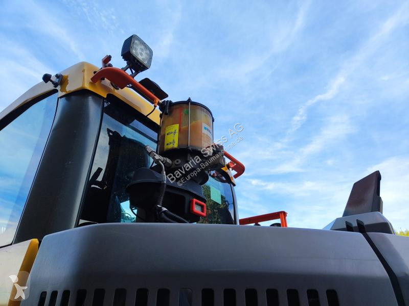 Escavadora Volvo ECR145EL