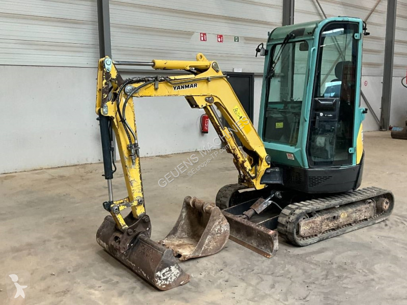 Escavadora Yanmar Vio 20-4