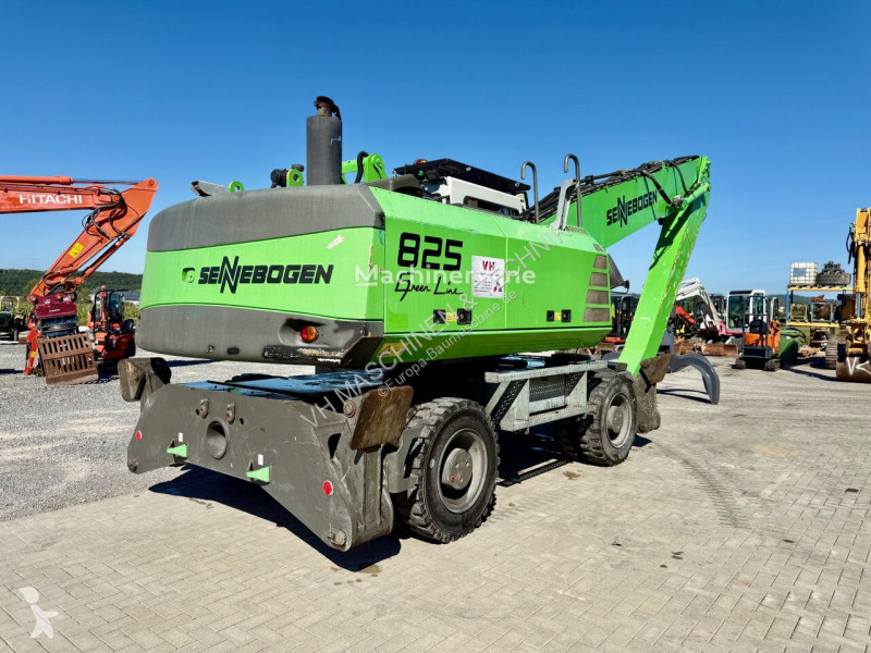 Escavadora Sennebogen 825