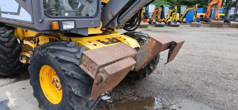 Excavator Mecalac