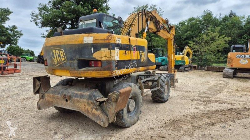 Excavator JCB