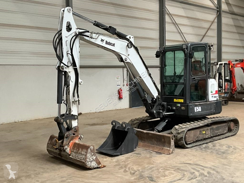 Escavadora Bobcat E 50 EM