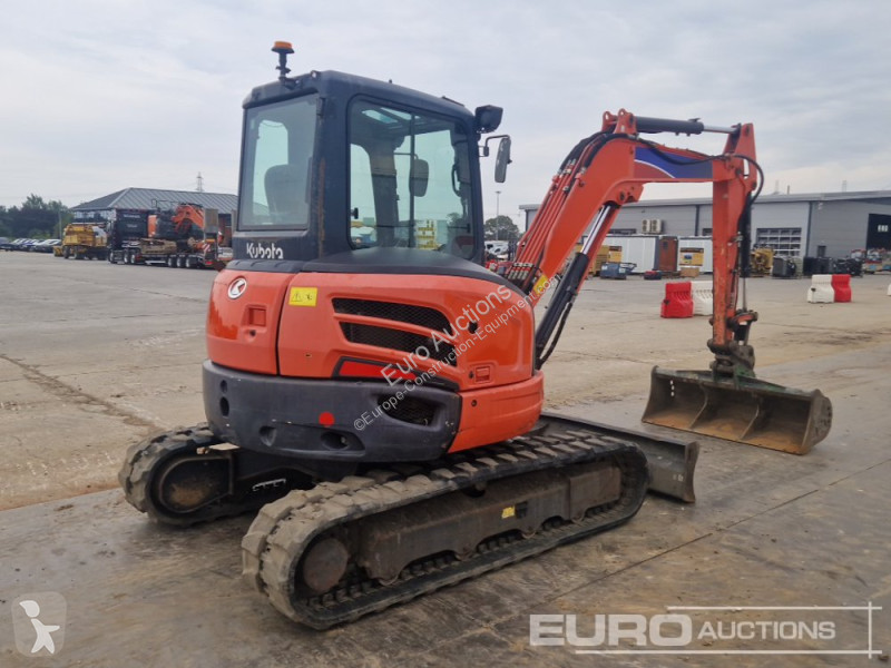 Escavadora Kubota U48-4